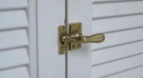 Town Center Locksmith Shop Edison, NJ 732-898-6596 - 9-Garage-Door-Locks